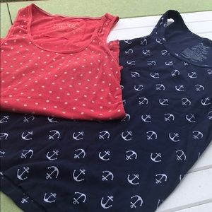Lot 2️⃣ Tanks red w/tan dots Navy w/white anchors